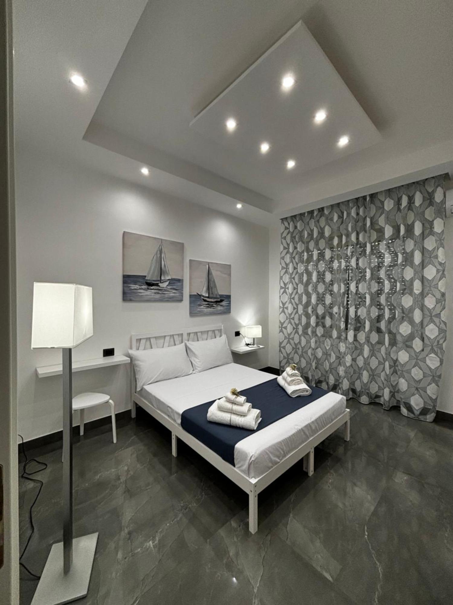 Louis Helen Apartment Naples Extérieur photo