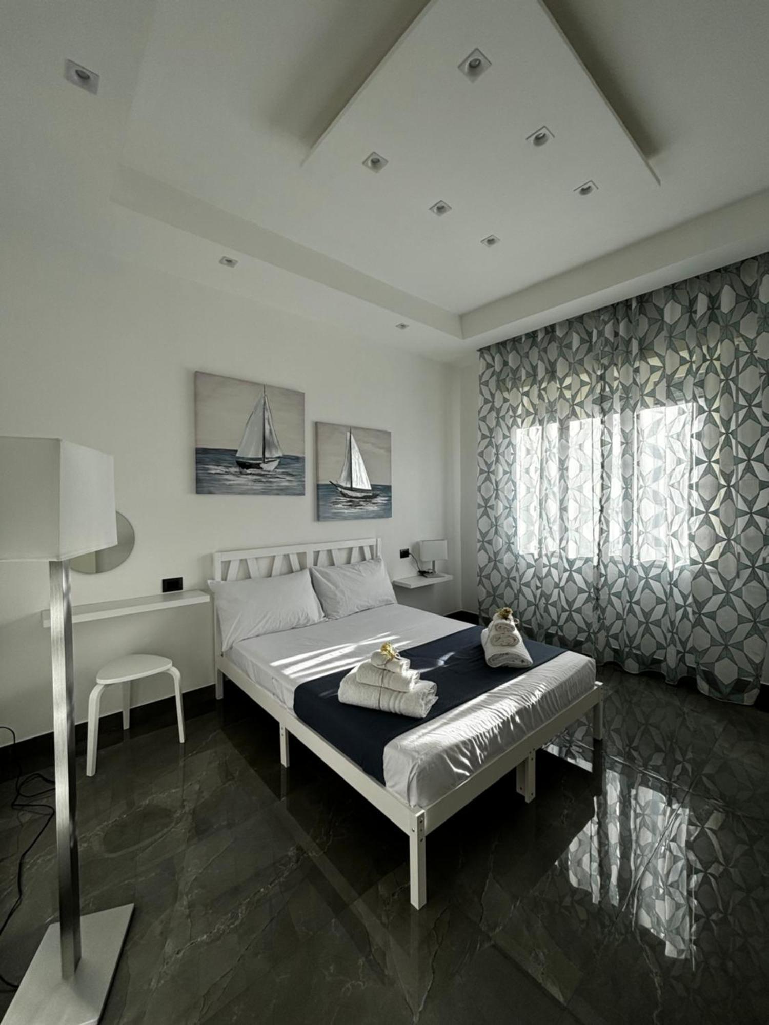 Louis Helen Apartment Naples Extérieur photo