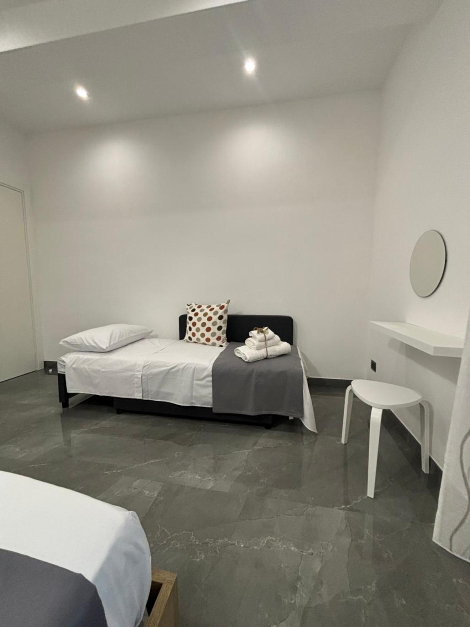 Louis Helen Apartment Naples Extérieur photo