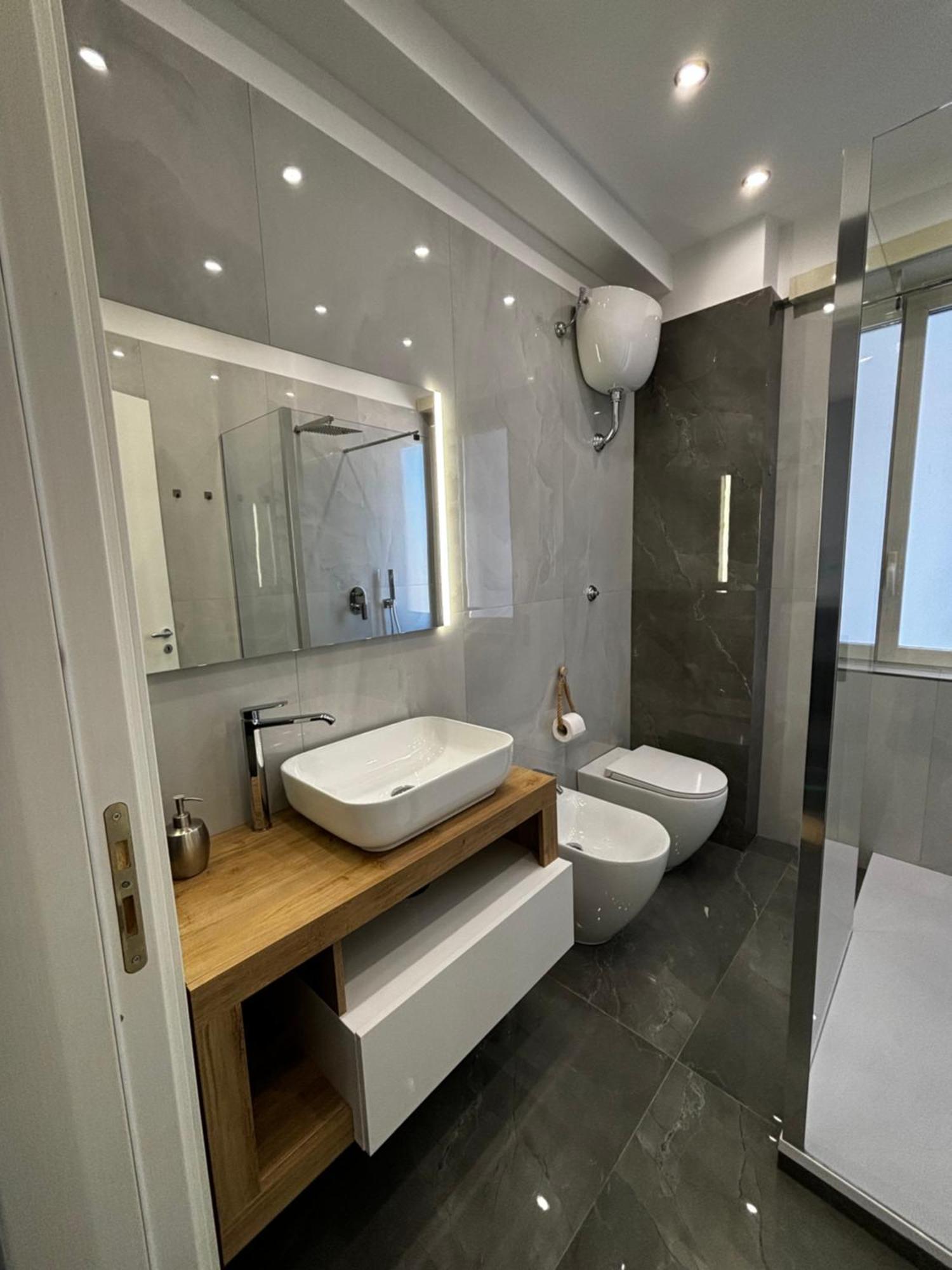 Louis Helen Apartment Naples Extérieur photo